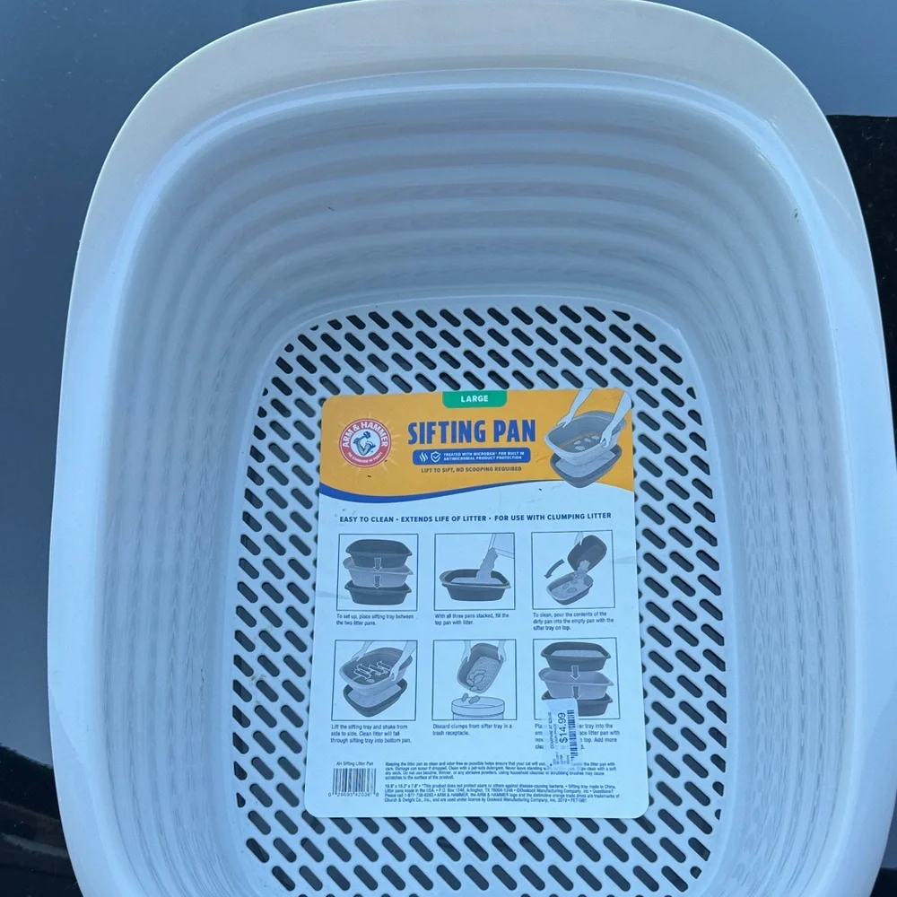 White Sifting Pan